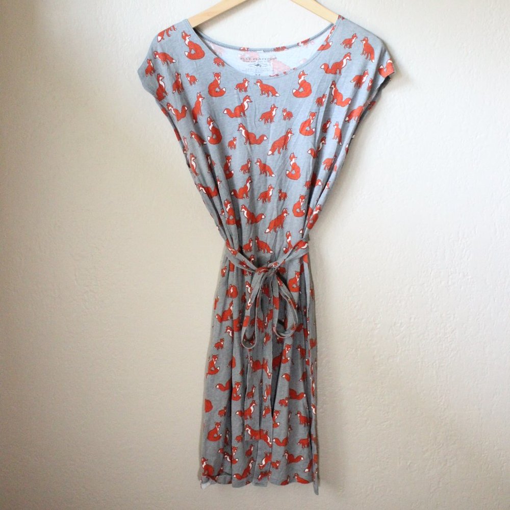 *SALE! 2/$22 or 3/$30* Fox Print Jersey Knit Dress With Tie Belt Women Size M
